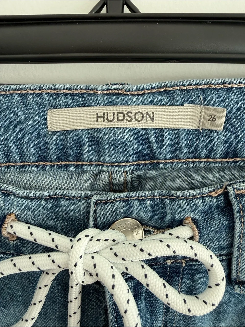 Hudson Drawstring Rylee Jean. Size 26 - Picture 8 of 10